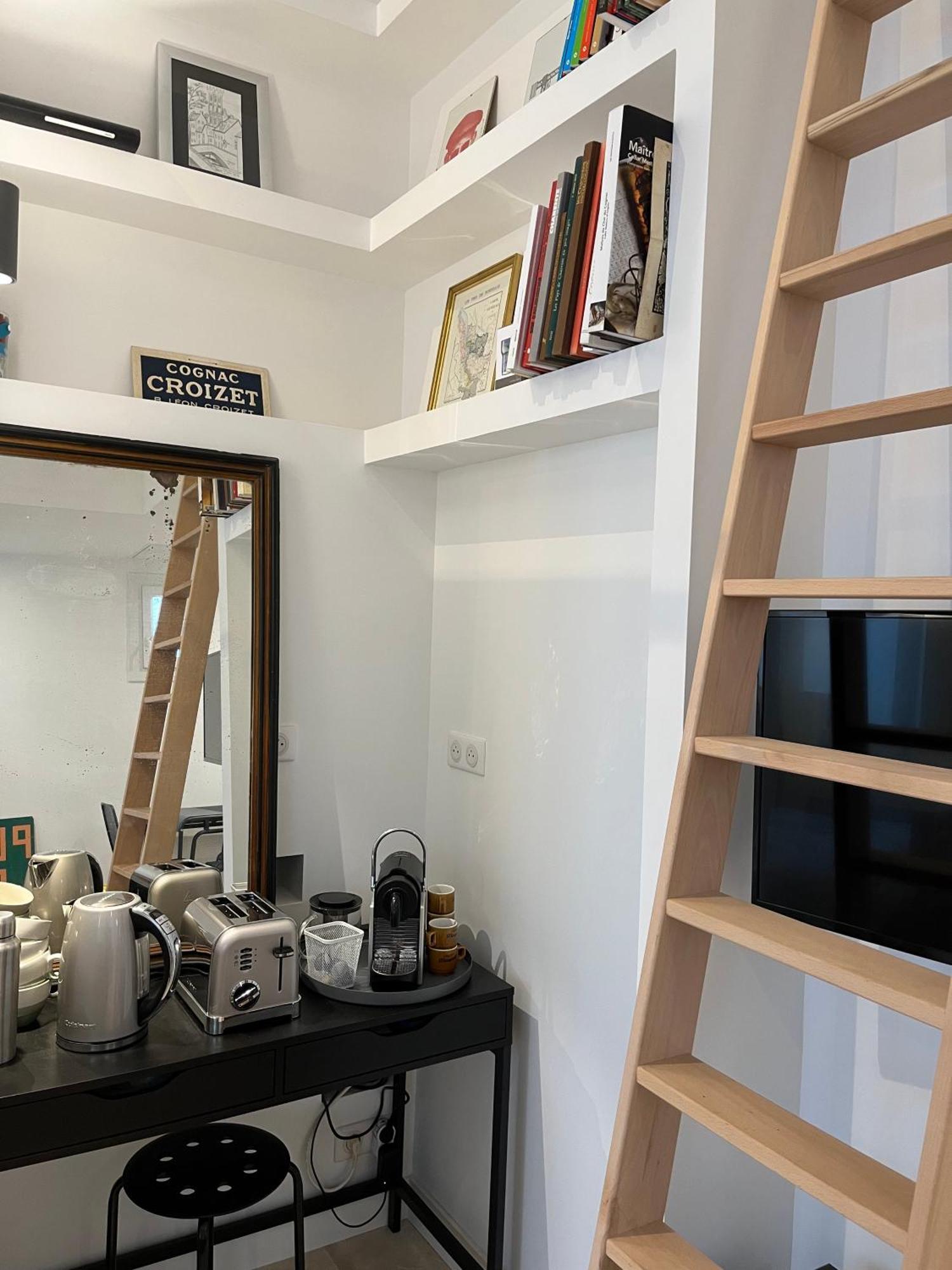 Loft Avec Terrasse Et Jardin Apartment Angoulême Екстериор снимка